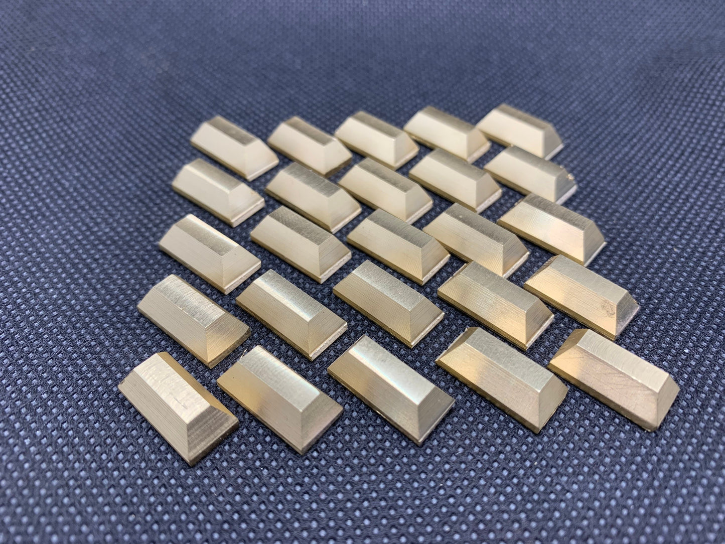 Metal gold bars for board games (Wyrmspan, Golem, Tekhenu, Tzolk'in, Teotihuacan, Stone Age, Marco Polo)